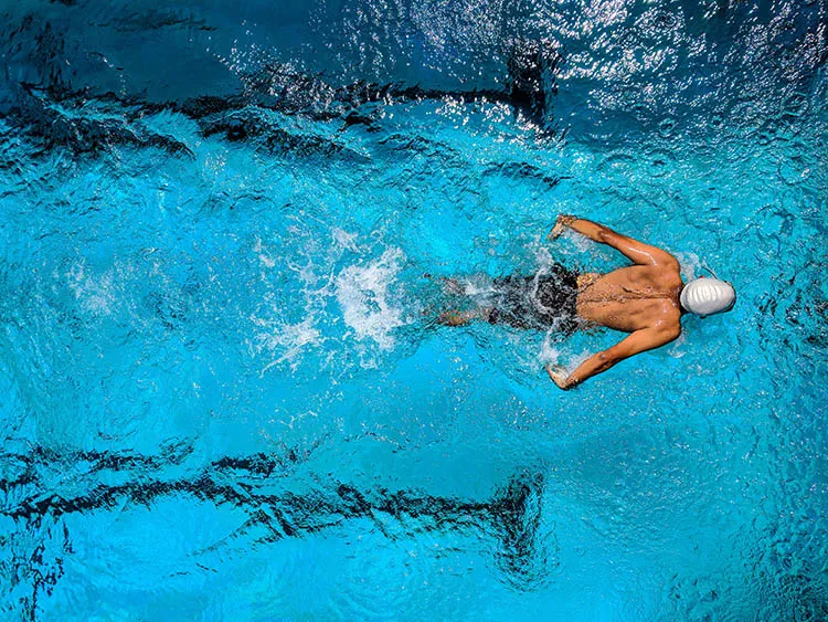 The concepts of alcoholism, swimming, wealth, and loss each blur into one another in Cheever's The Swimmer.
