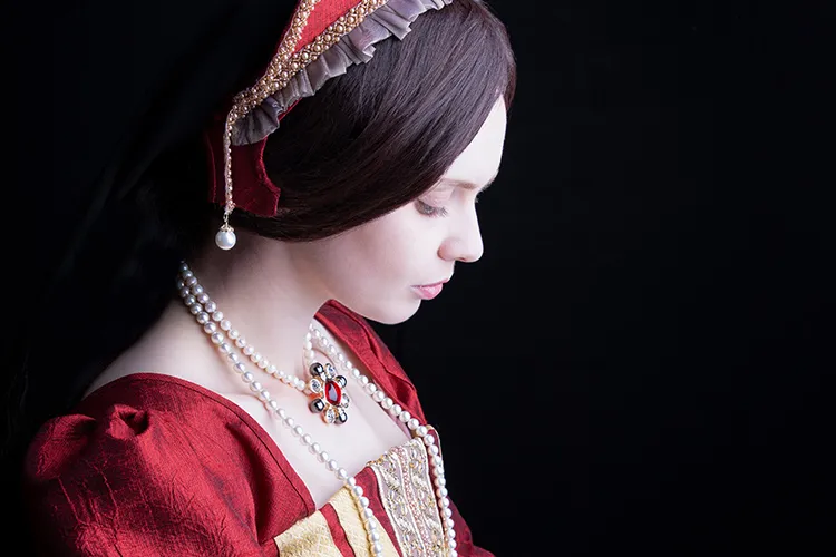 Tudor woman
