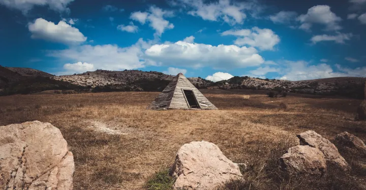 How the Plot Pyramid Keeps Readers Turning Pages