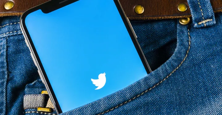 50 Twitter Accounts That All Academic Writers Should Follow